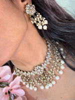 Load image into Gallery viewer, Vibha Kundan set