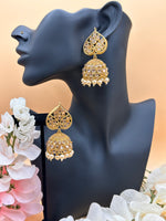 Load image into Gallery viewer, सोने की परत चढ़ी झुमकी