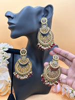 Load image into Gallery viewer, Sheetal Maroon Polki Tikka Set