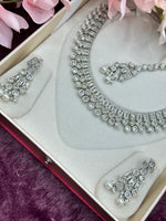 Load image into Gallery viewer, Tinku Polki necklace