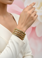 Load image into Gallery viewer, कृशा मिरर कुन्दन चूड़ियाँ