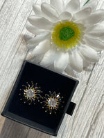 Load image into Gallery viewer, 🌸Flower Studs🌸 - Affinity Giya