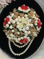 Load image into Gallery viewer, Gajra Hair style For Wedding Gajra Hairband - Affinity Giya