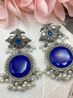 Load image into Gallery viewer, Royal Peacock feather earring