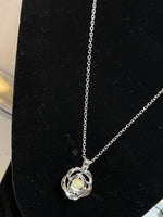 Load image into Gallery viewer, फूल मोती भारतीय हार