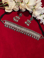 Load image into Gallery viewer, Ena Antique Silver Choker Set