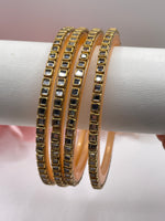 Load image into Gallery viewer, कृशा मिरर कुन्दन चूड़ियाँ