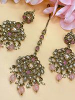 Load image into Gallery viewer, शनीज़ा बेबी पिंक पोल्की टीका सेट