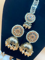 Load image into Gallery viewer, आद्या सिंपल मिरर मांग टीका सेट