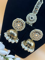 Load image into Gallery viewer, आद्या सिंपल मिरर मांग टीका सेट