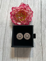 Load image into Gallery viewer, 🌺 Inifinty stud earrings🌺 - Affinity Giya