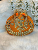 Load image into Gallery viewer, mustard ladies potli bags - Affinity Giya