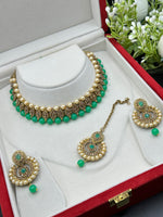 Load image into Gallery viewer, Nila In Gold Stone choker Set
