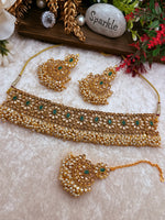 Load image into Gallery viewer, Mansi loads off pearlsChoker set temple jewelry