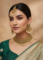 Load image into Gallery viewer, Mansi loads off pearlsChoker set temple jewelry