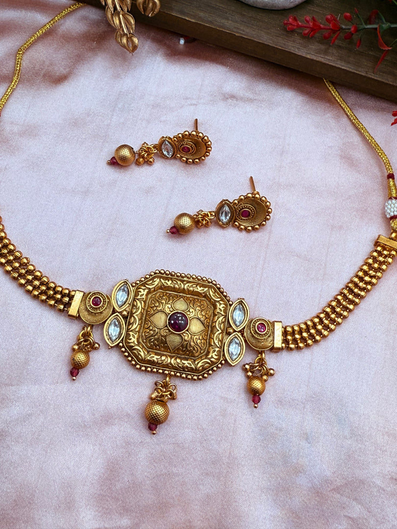 Mansi Antique gold platted choker