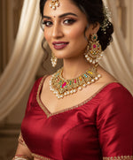 Load image into Gallery viewer, Jasmir Kundan Necklace Set