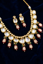 Load image into Gallery viewer, Kavyas Kundan Indian choker set