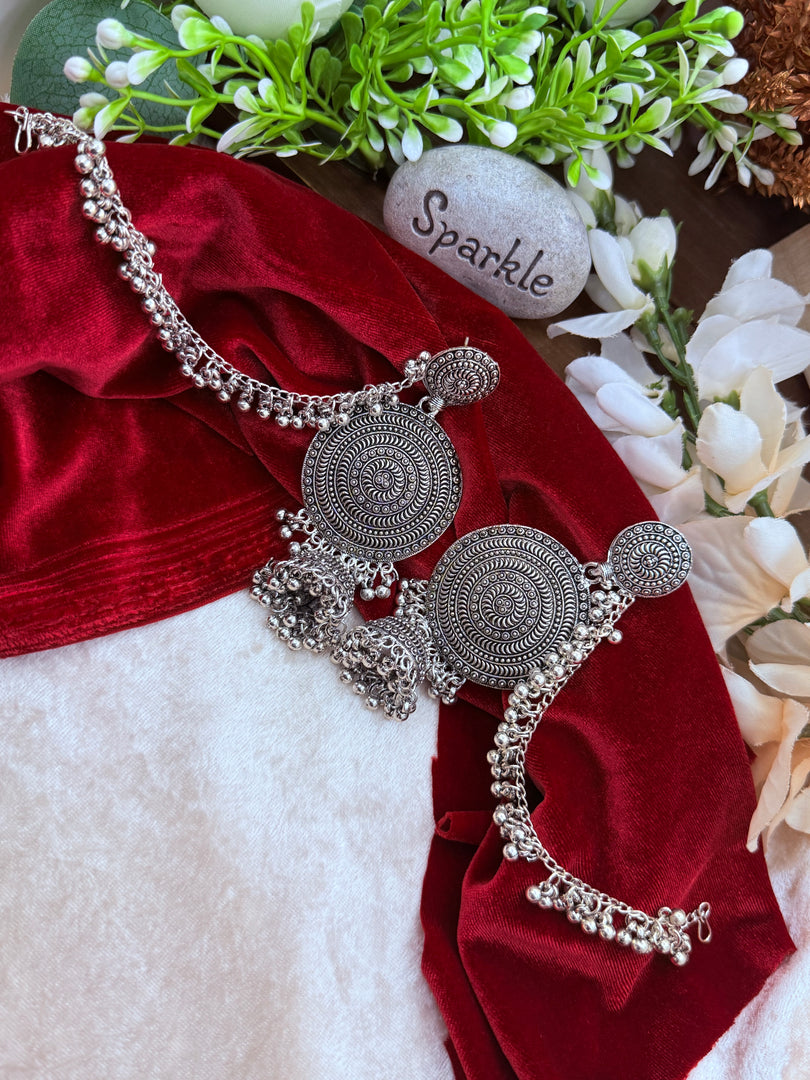 Oxidised silver earring with detectable Sahara