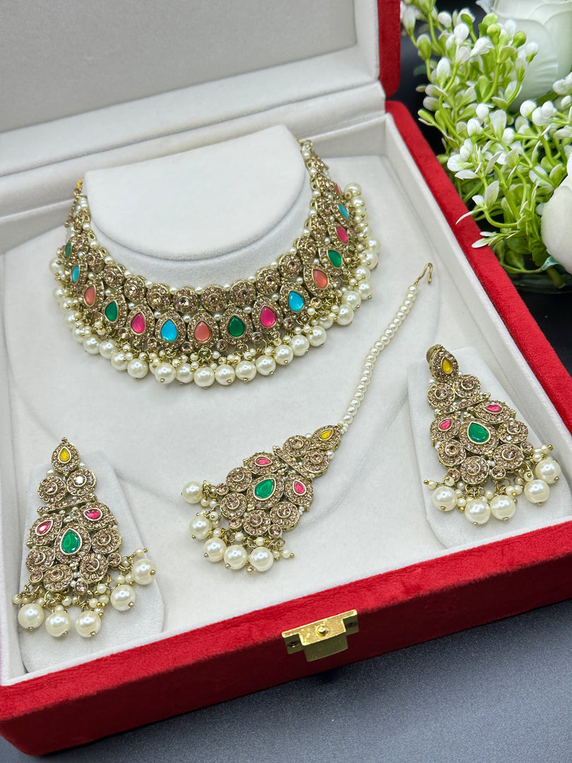 Shabnam Pakistani Style Choker Set