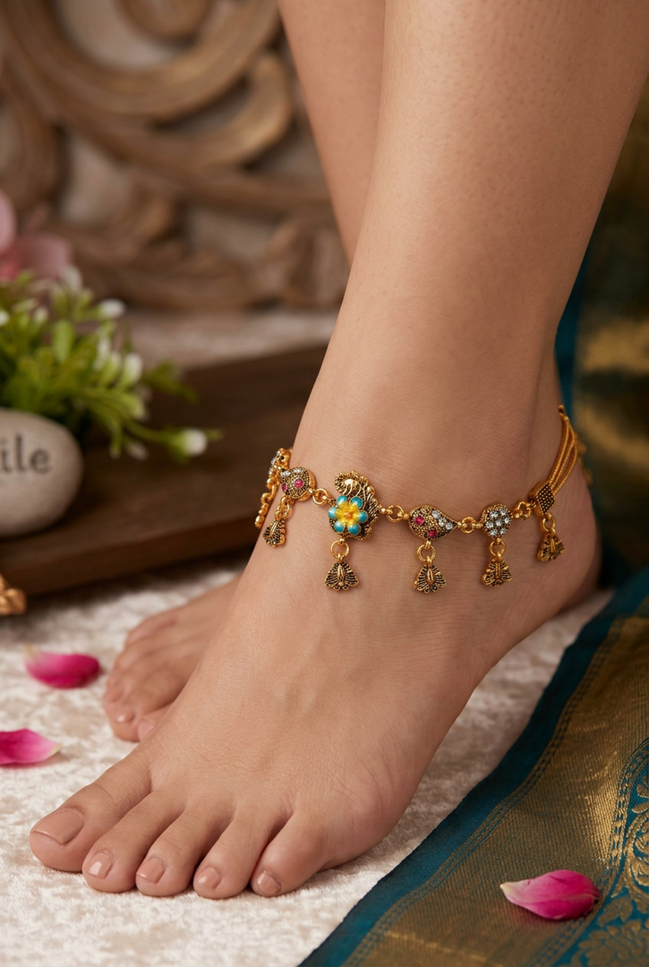 Ninu Gold plated flower payal