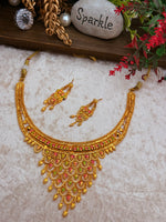 Load image into Gallery viewer, Farida Golden Necklace Sets
