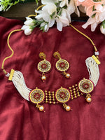 Load image into Gallery viewer, rajwadi Polki choker with earrings
