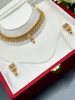 Load image into Gallery viewer, Golden Indian Choker Jewerly Set
