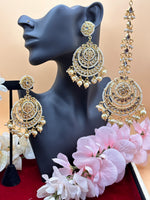 Load image into Gallery viewer, Kundan Golden Tikka Set
