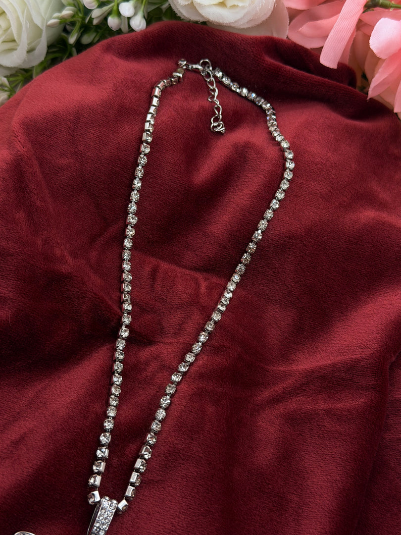 Butterfly Rhinestone Chain with Pendant