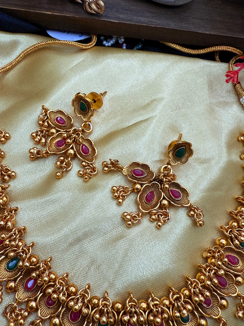 Saraswati matte Gold Platted Choker Set With Earring