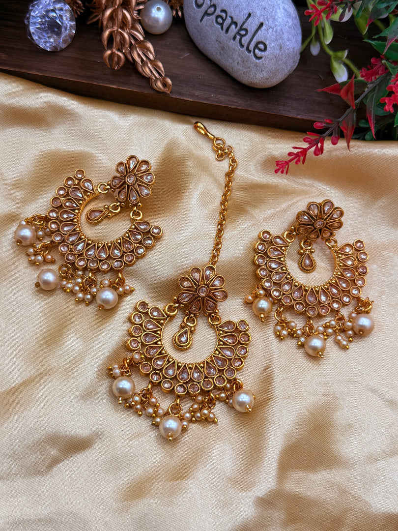 Tanvee Girls Polki Tikka Earring Set