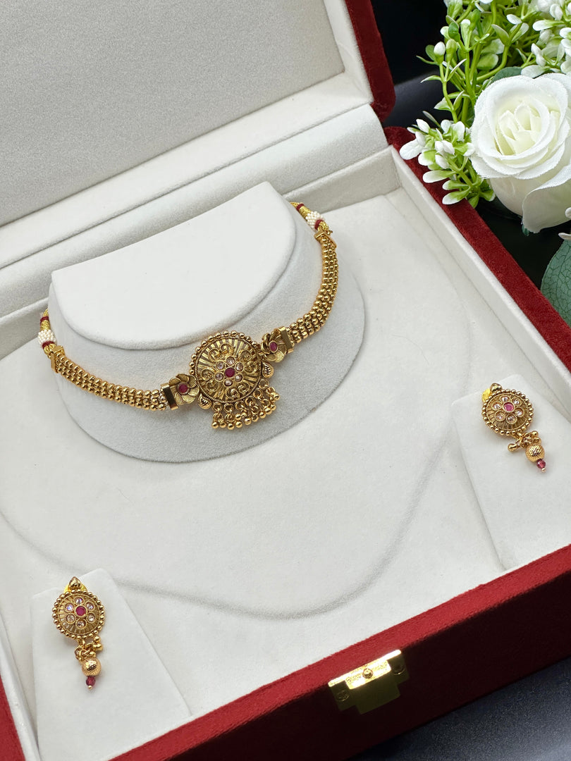 Deetya matte Gold choker set