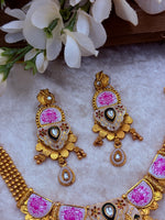 Load image into Gallery viewer, Matte gold choker set with earring
