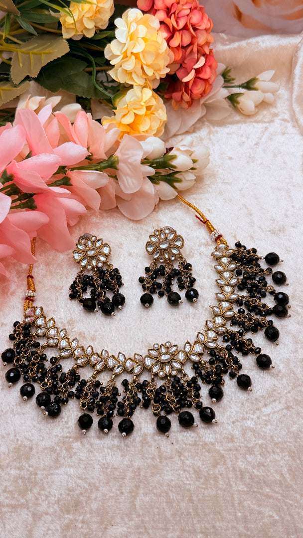 Black Kundan choker set with earrings