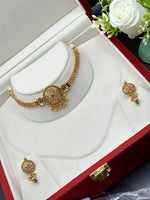 Load image into Gallery viewer, Deetya matte Gold choker set
