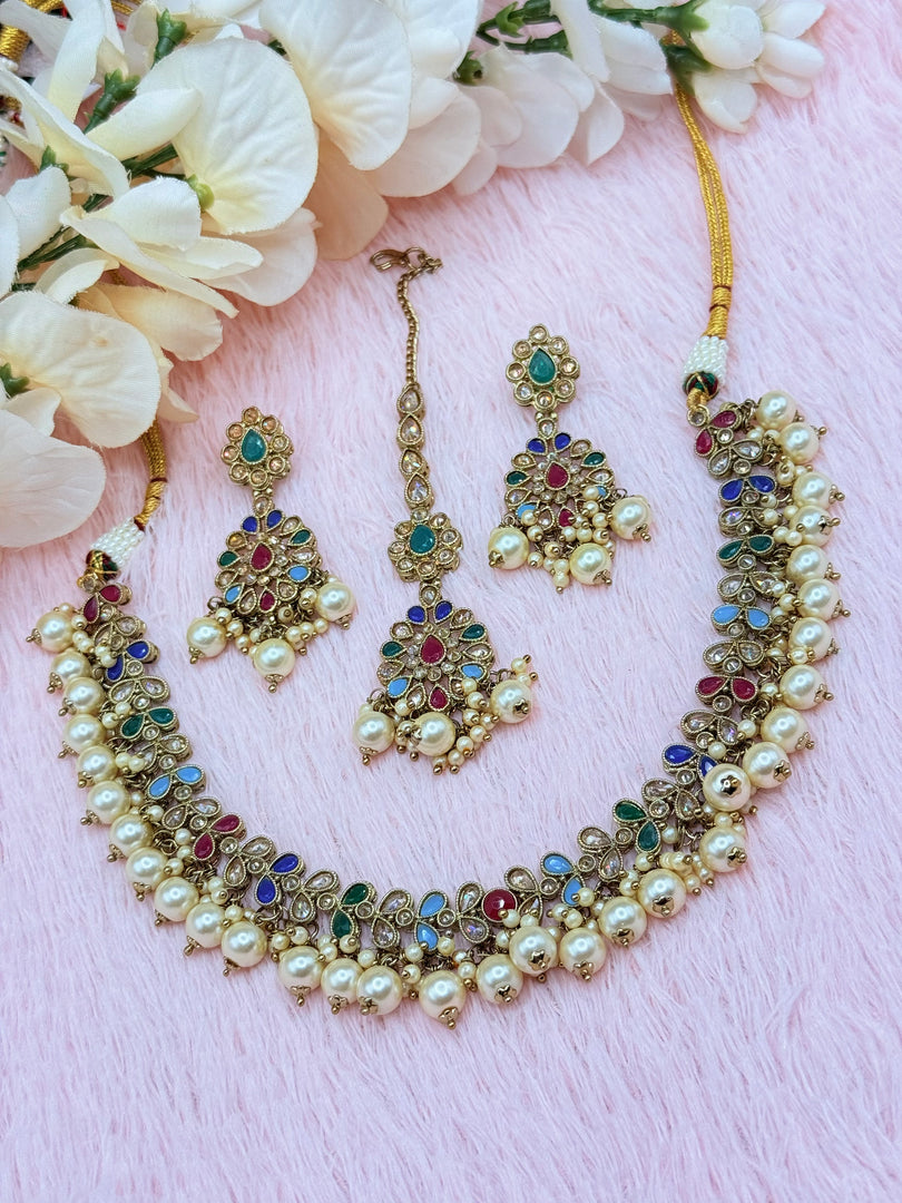 Aarya Choker Set