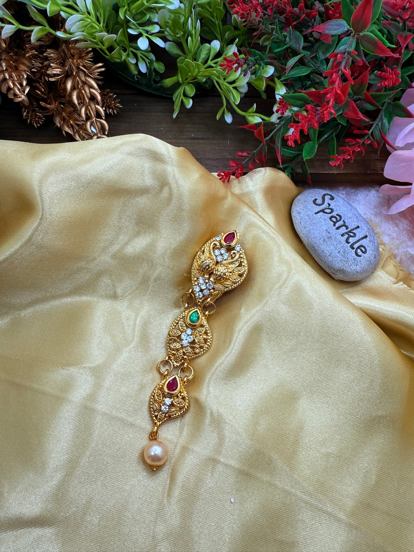 Sari Bin Burkha, Or Dupatta