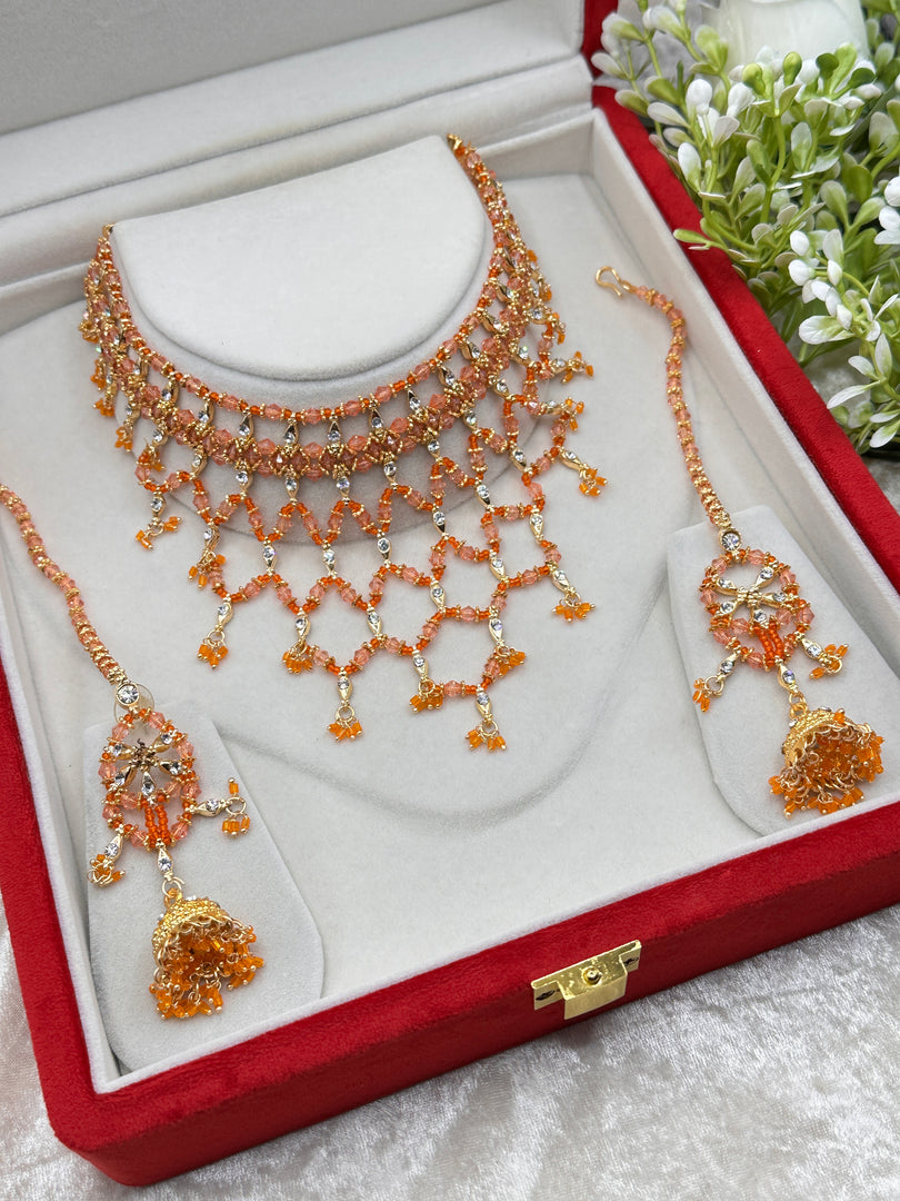 Sonalis Orange Necklace Set