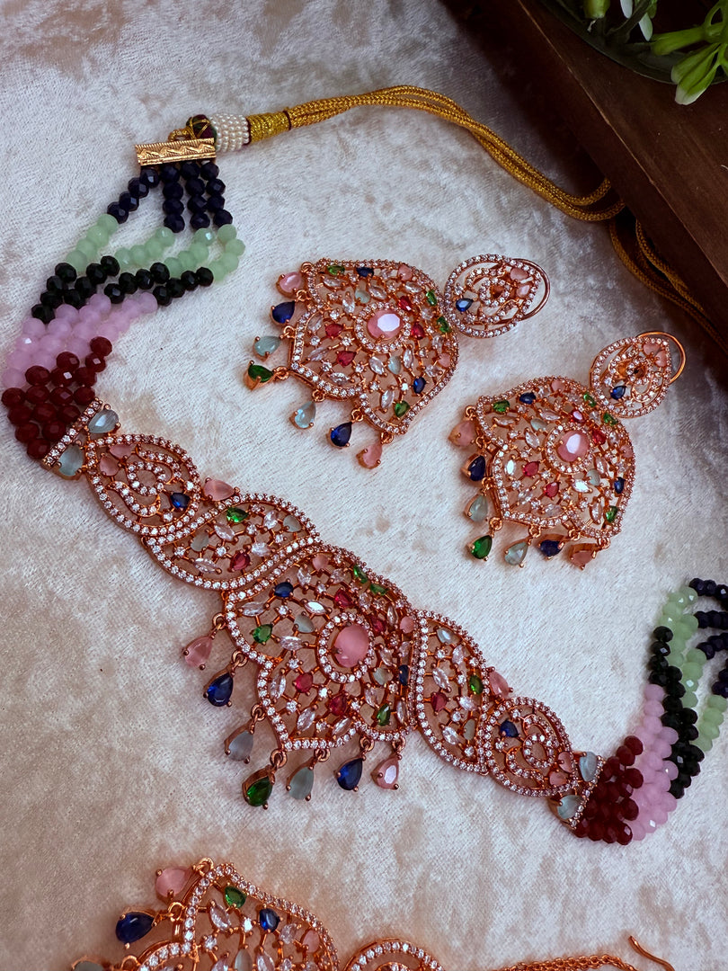सुदीक्षा रोज़गोल्ड अमेरिकन डायमंड चोकर सेट