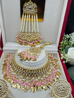 Load image into Gallery viewer, Rani Kundan jewellery Pipal Leaf Drop Choker Set
