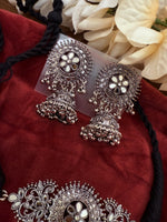 Load image into Gallery viewer, Giyas Oxidised Silver choker set