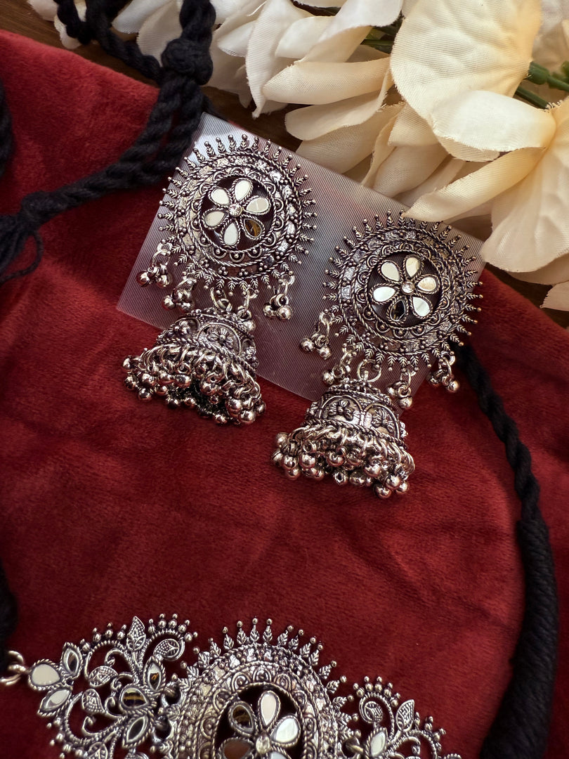 Giyas Oxidised Silver choker set