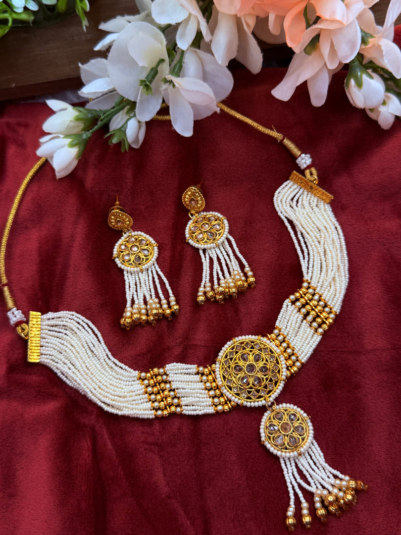 rajwadi gold white choker with earring