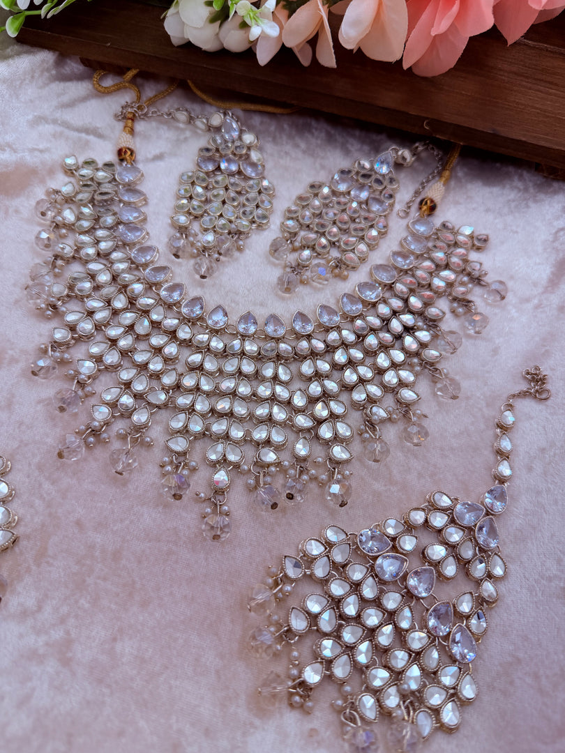 Twinkle Beautiful Pakistani Necklace Set