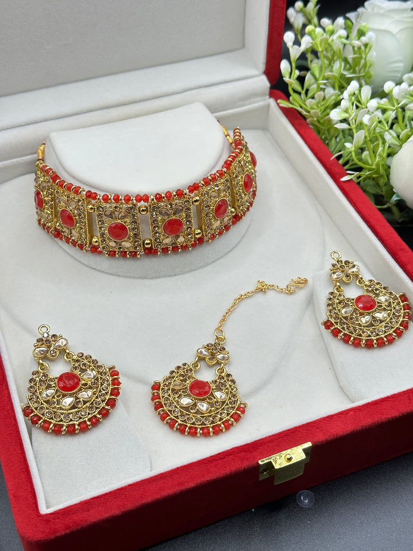 Bling Choker Set comes with Tikka Earring Set