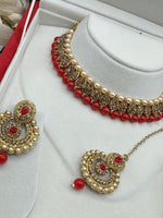 Load image into Gallery viewer, Nila In Gold Stone choker Set
