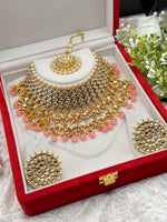 Load image into Gallery viewer, Reshma kundan Choker Set
