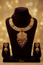 Load image into Gallery viewer, Kamla gold Plated temple Jewerly Necklace Set
