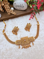 Load image into Gallery viewer, Anwita matte Golden Set
